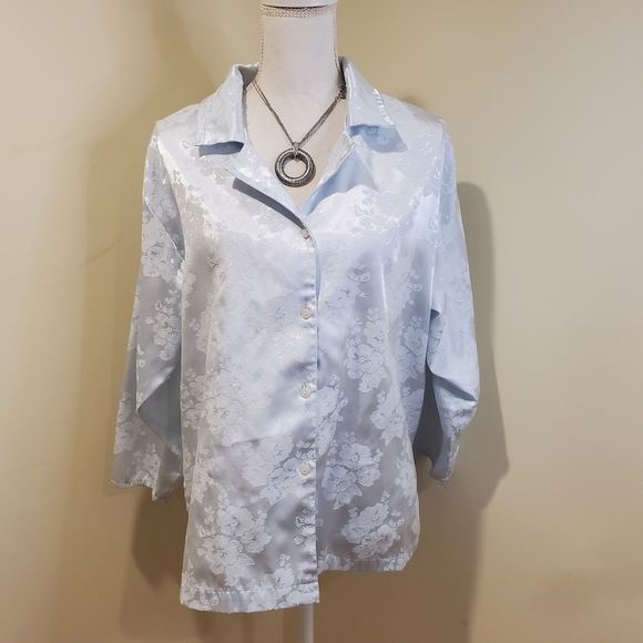 Lord and Taylor Women's Vintage light blue brocade fabric pajama set size M - Picture 8 of 9